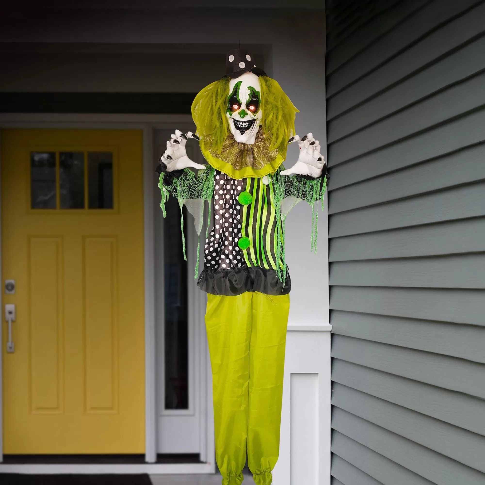 Party City Animatronics | Light-Up Animated Shaking Horror Clown Fabric & Plastic Hanging Decoration, 34.6In X 53.1In